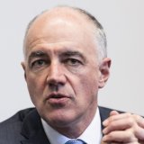 Le président de la Conférence des directeurs cantonaux de l'instruction publique, le conseiller d'Etat valaisan Christophe Darbellay, a présenté jeudi les résultats d'une enquête analysant les compétences en langues que les élèves suisses ont acquises à l'école (archives). KEYSTONE/ALESSANDRO DELLA VALLE